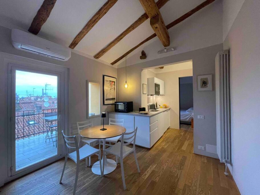 Romantic Attic Room With Panoramic View Bologna Esterno foto